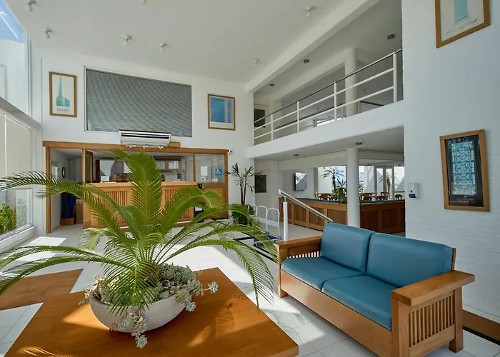 Hotel Las Olas Resort
