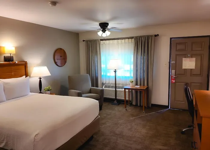 Adelaide Inn