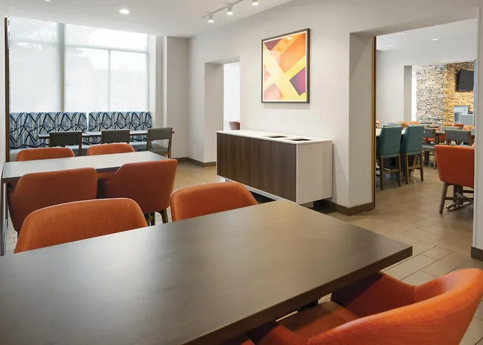 Holiday Inn Express Philadelphia Penn'S Landing By Ihg