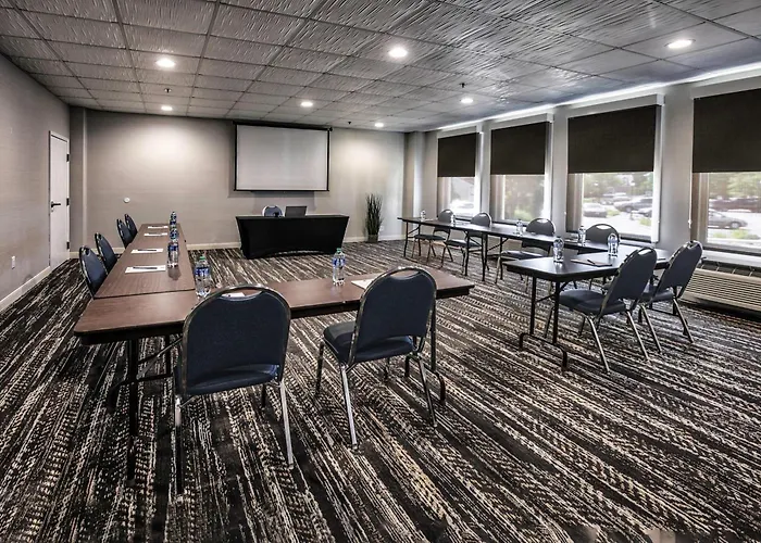 Comfort Suites Chincoteague Island Bayfront Resort