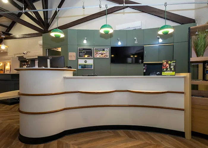 B&B Hotel Niort Sud Venise Verte
