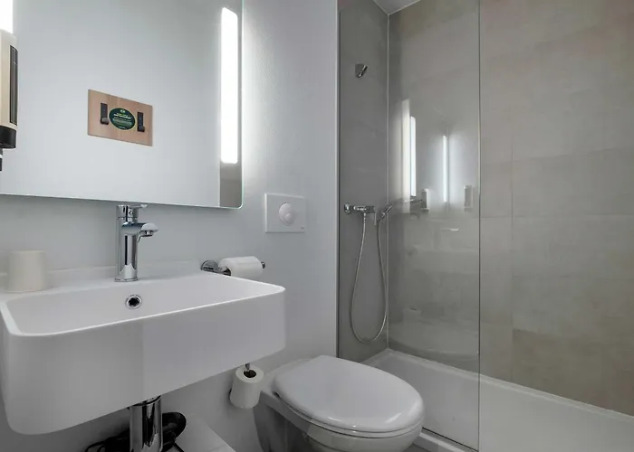 B&B Hotel Niort Sud Venise Verte