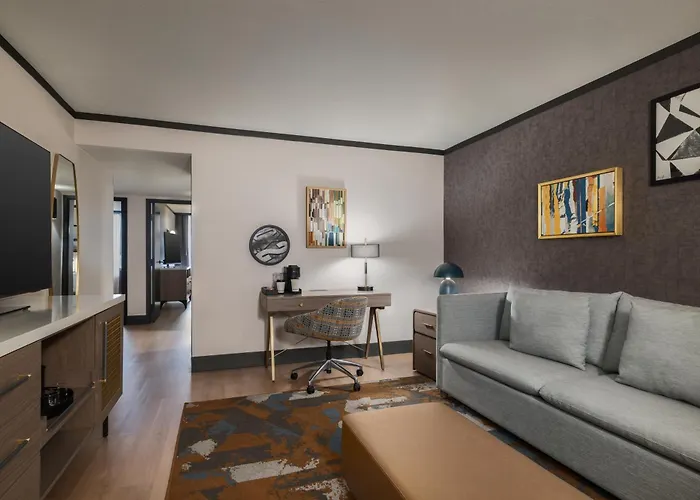 Hotel Indigo Detroit North - Troy By Ihg