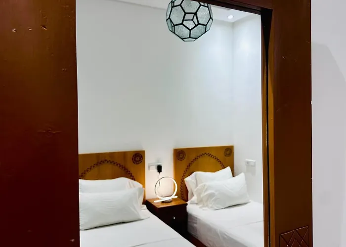 Hotel Cecil