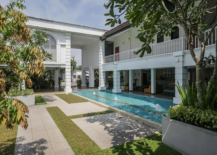 Hibiscus Beach Hotel & Villas - 10 Percent Off On All Food & Beverages