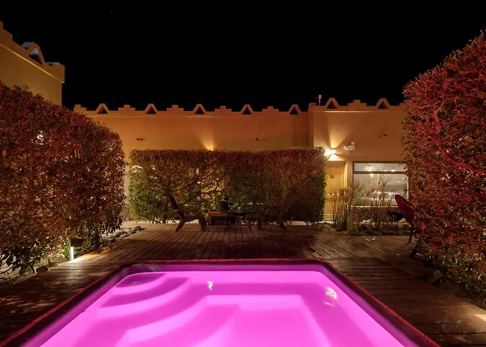 Hoteles Pueblo De Tierra