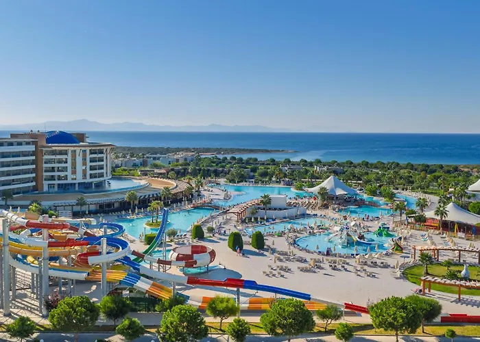 Aquasis De Luxe Resort & Spa