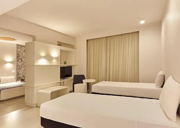 Nacional Inn Palmas (Adults Only)