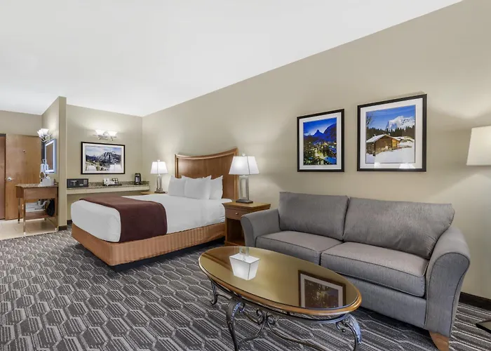 Best Western Plus Swiss Chalet Hotel & Suites