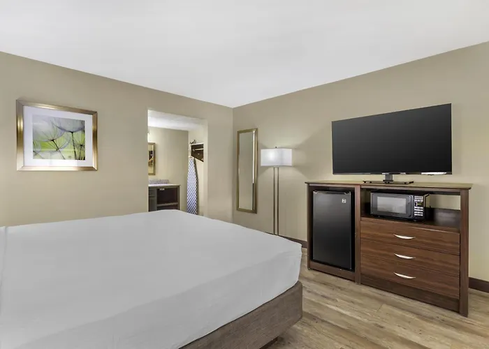 Best Western Plaza Inn