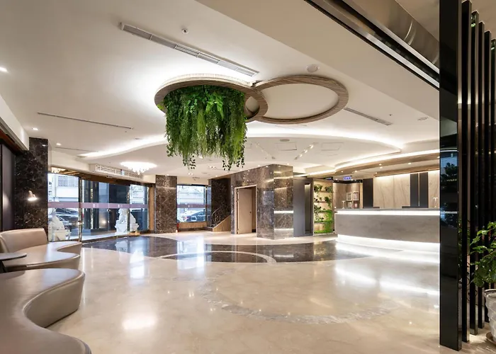 Elence Hotel