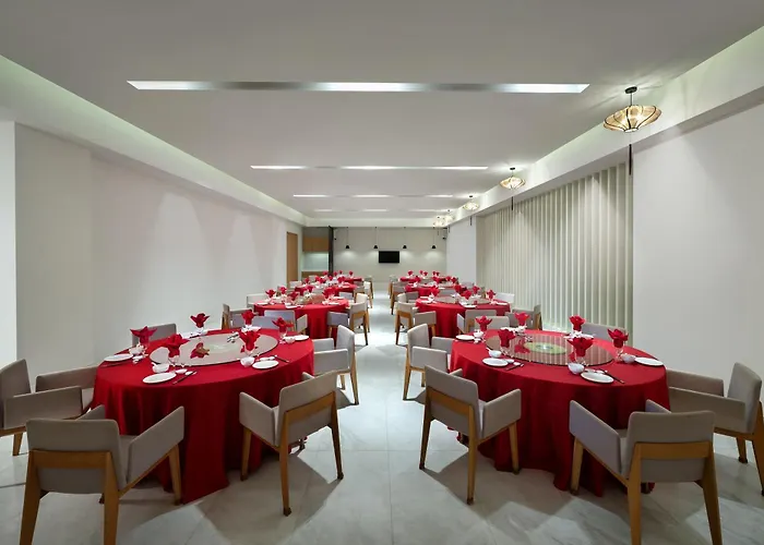 Sanya Phoenix Airport Hotel