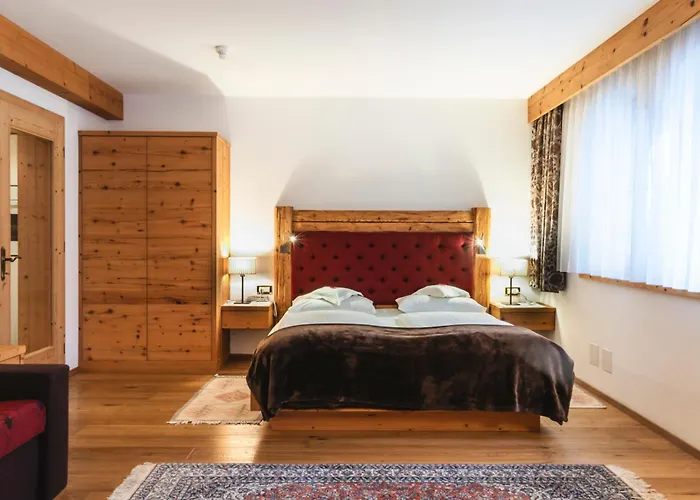 Garni Hotel Rosengarten B&B