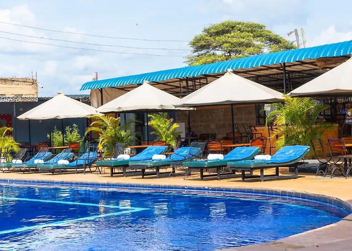 Miryams Village Inn Safari Lodge