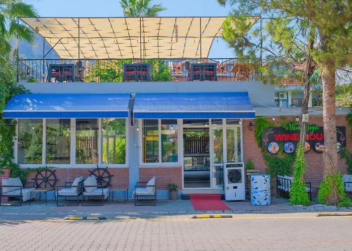 Garden Bloom Hotel