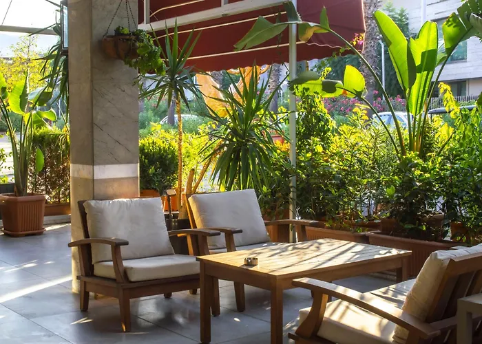 Hotel Marina Bay Goecek