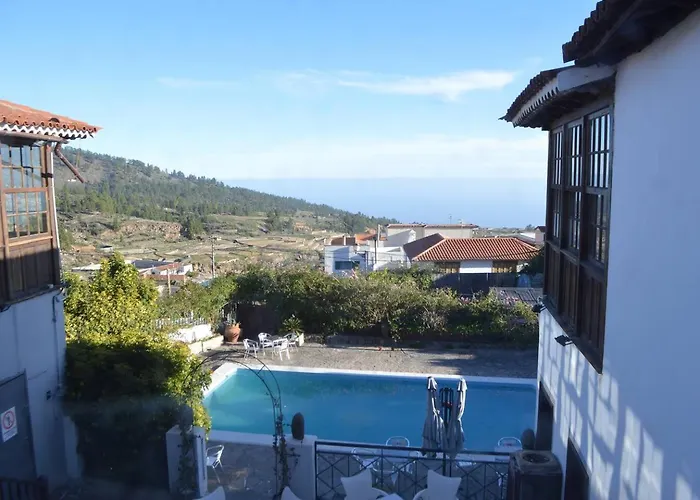 Ziggys Mountain Retreat (Adults Only)