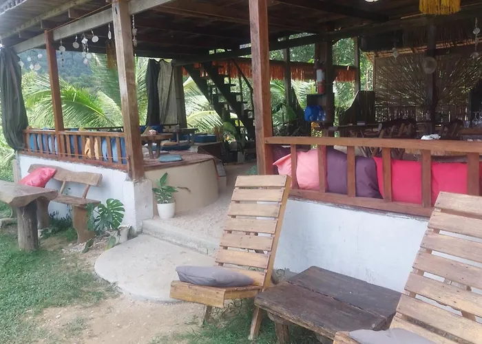 Jungle Bar Resto & Cottages