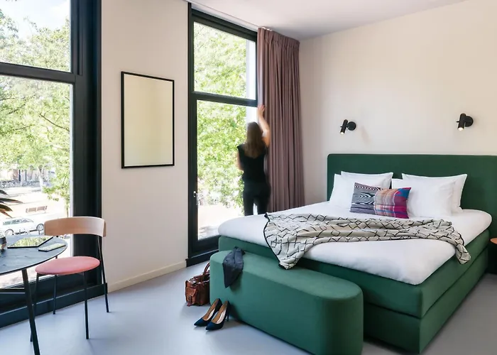 Hotel Emma Next
