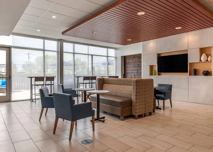 Holiday Inn Express & Suites - Lancaster - Mount Joy By Ihg
