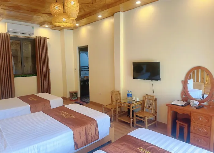 Hoanglong Riverside Homestay