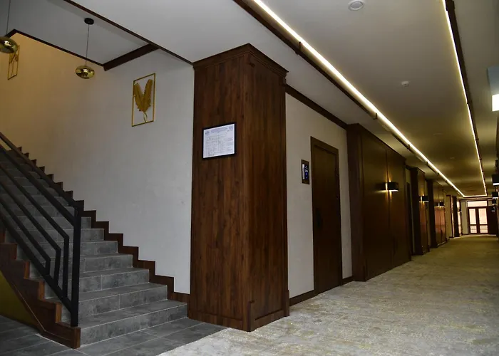 Regal Hotel By Grand