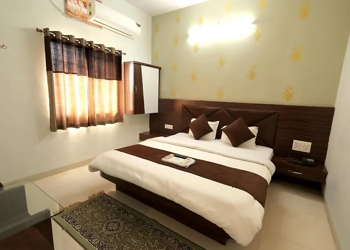 Hotel Shivalay Palace