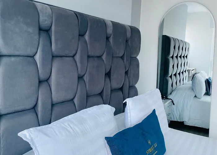 Street 55 Hotel