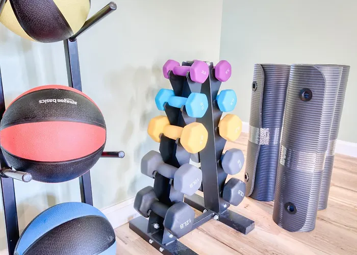 The Haues Windham - Spacious Suites, Gym, Mountain Views!