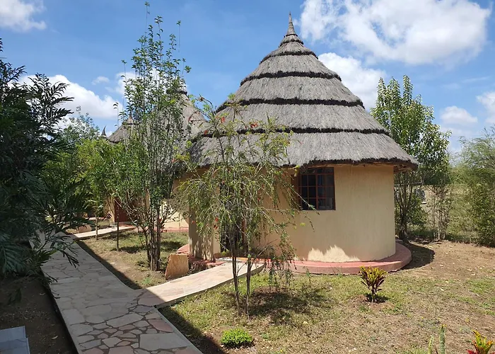 Oloirien Hotel & Resort