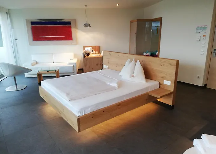Hotel AVIVA - für Singles&Alleinreisende