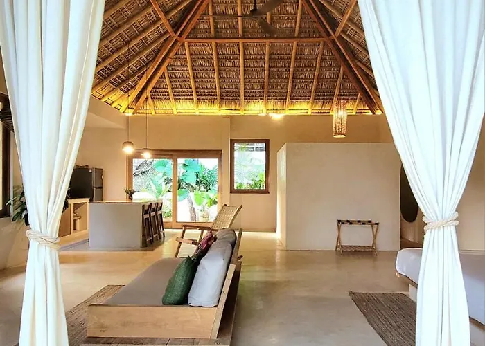 Yam Hotel