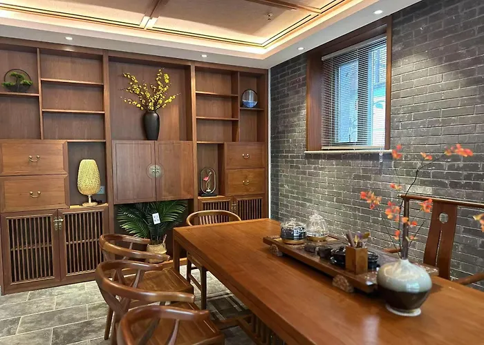 Nostalgia S Hotel Kunming D Ong Feng Square