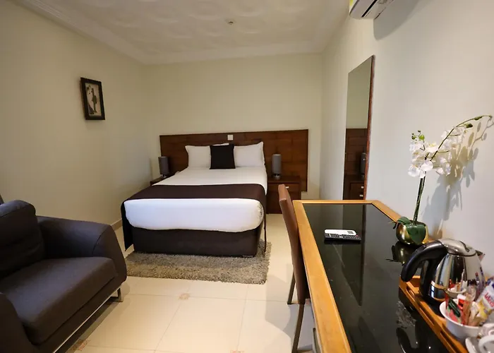 Airport West Hotel
