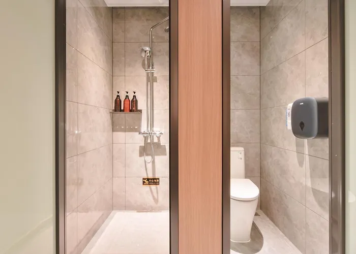 Dayin Serene Garden Hotel -People'S Square & Nanjing Road-Large Social Area -Bar -Cafe -Gym -Free Laundry Luggage Storage -24H Front Desk-English Service Shanghai