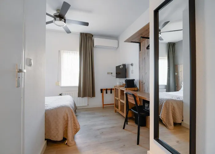 Hotel Emilia