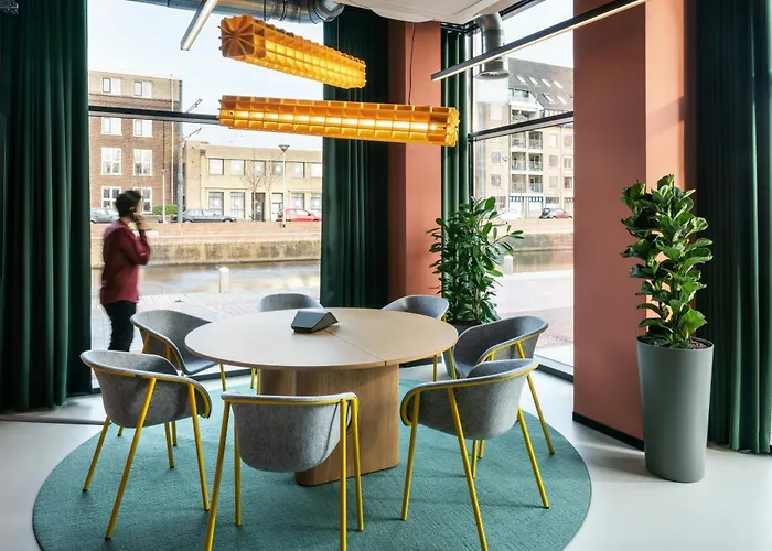 The Social Hub Delft Extended Stay