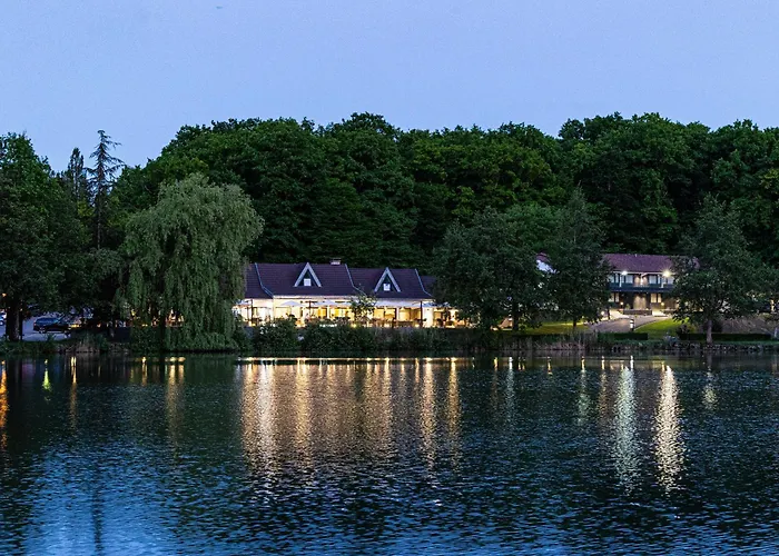 Lacorniche Hotel