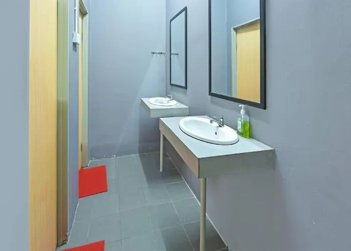 Bed Station Guest House