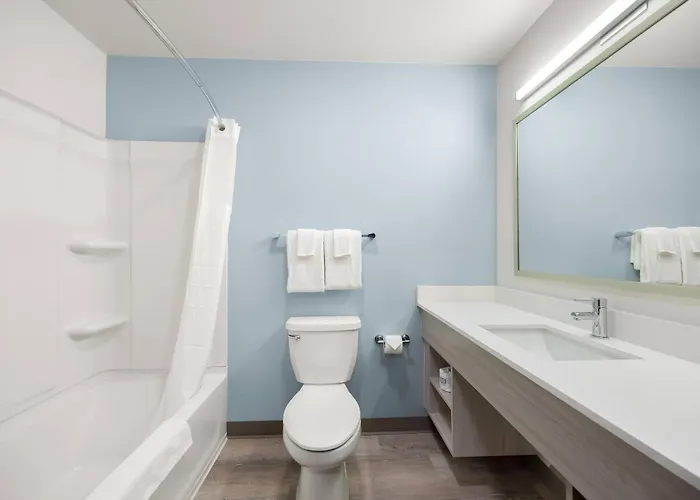 Woodspring Suites Medford Near I-5