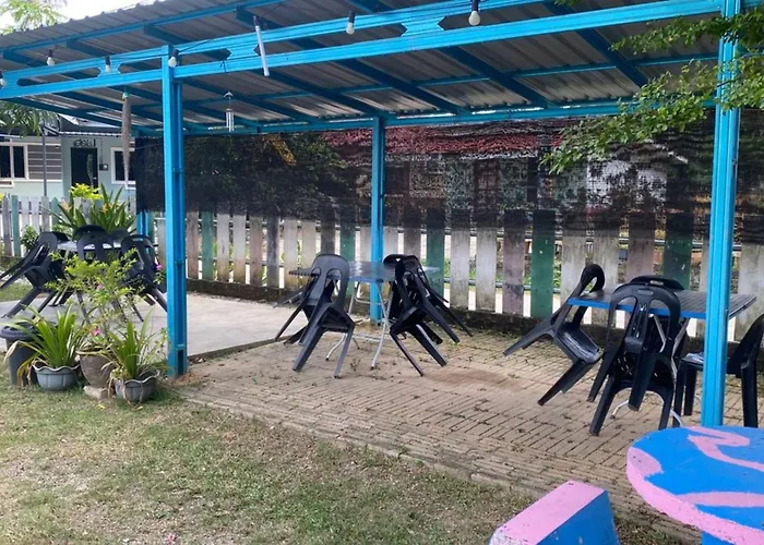 Capital O 91189 Chalet Asyuk Maju