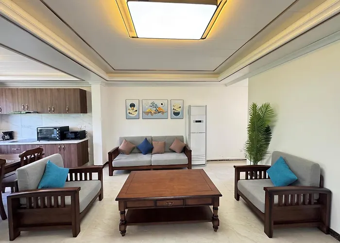 Seaview Garden Hotel&Residences