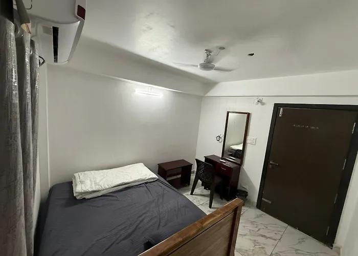 S Rooms