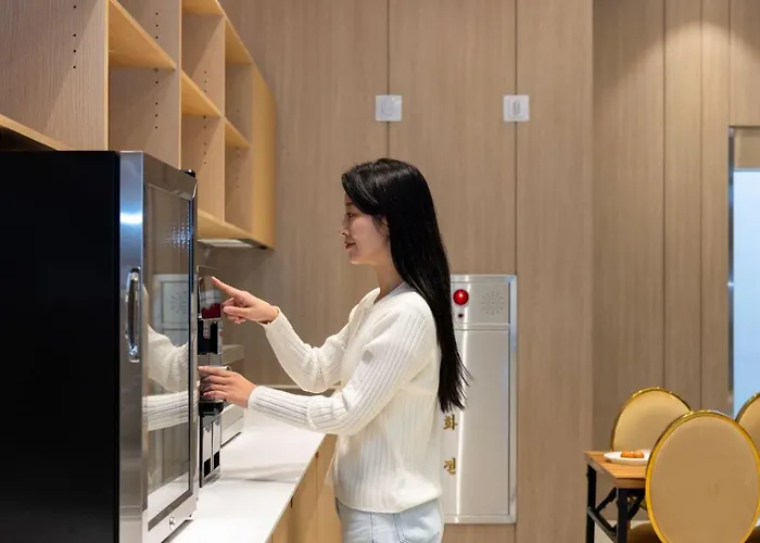 Hound Hotel Pohang Yeongildae