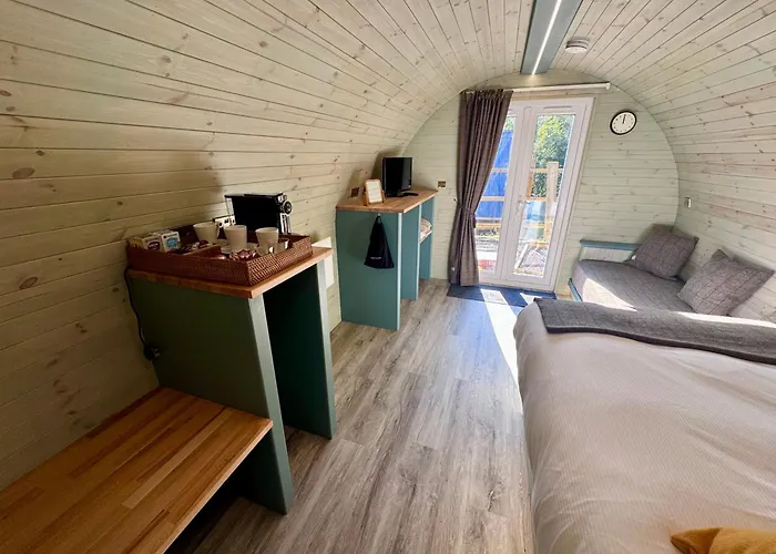 60 Mile Inn - Luxury Pods With Hot Tubs