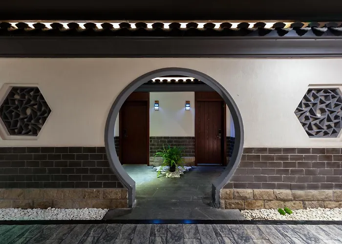 Qingtai Su-Style Garden Cultural Hotel