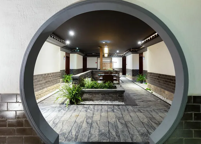 Qingtai Su-Style Garden Cultural Hotel