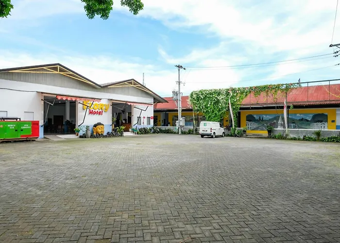 Reddoorz At Flory Hotel Jalan Ringroad Selatan