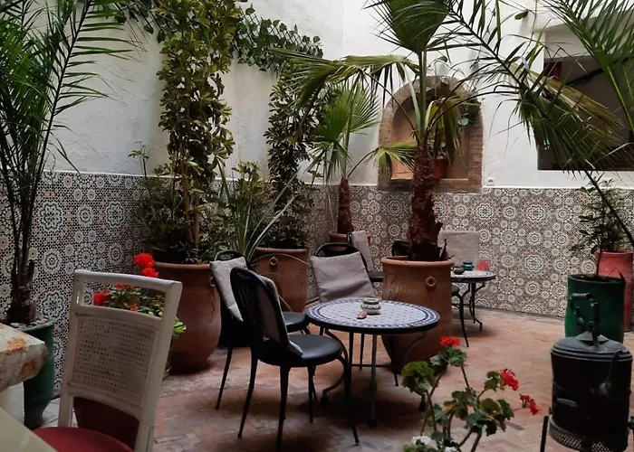 Hostel & Riad