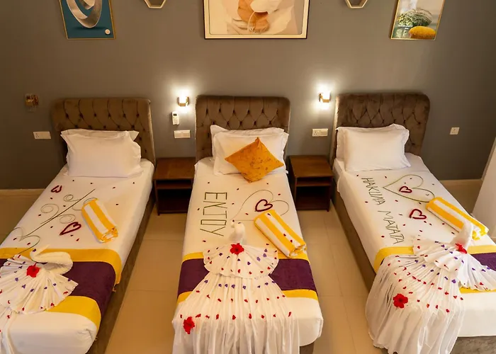 Golden Hotel